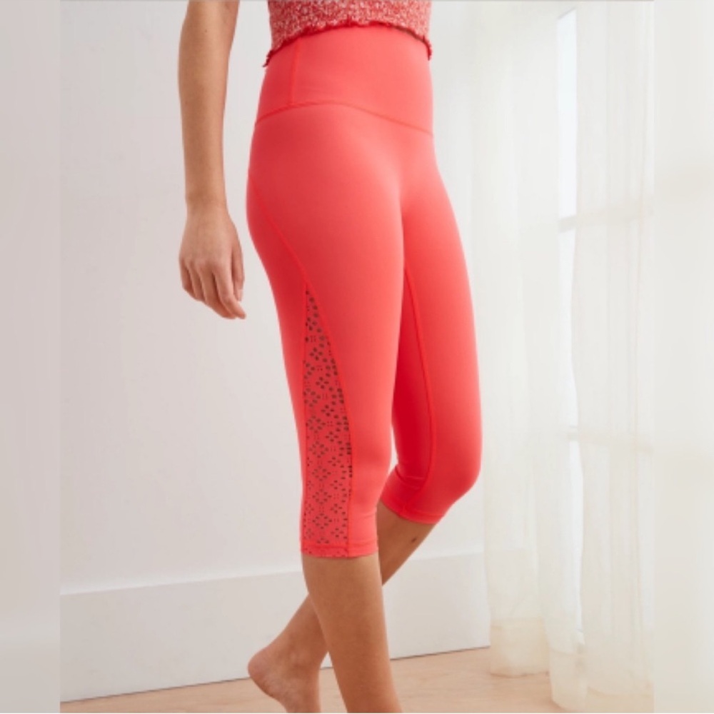 New! Aerie Laser Cut Crop Leggings in Coral Pink XS